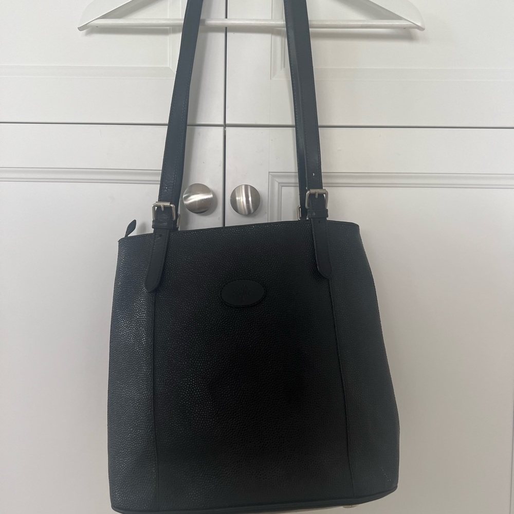 Mulberry handbag in black. Made in England. Serie nr. 044877.